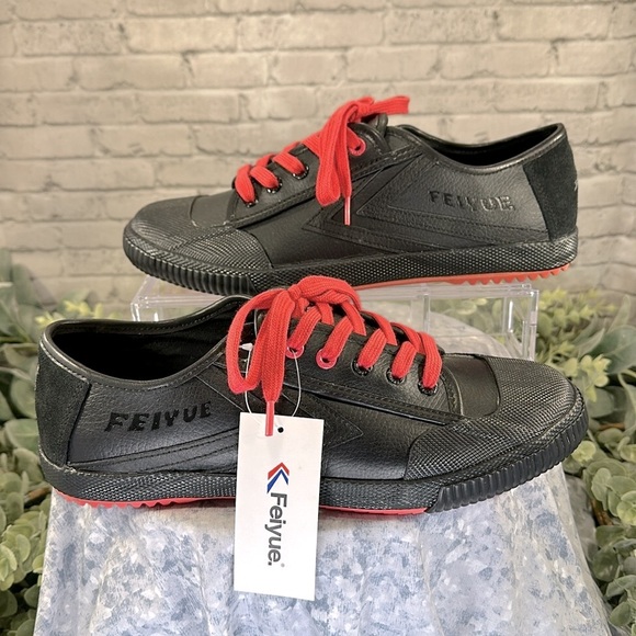 FEIYUE X STAPLE 1920 Black Leather Low Full Color Pigeon Sneakers Men’s 10🖤NWT - Picture 4 of 12